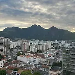 Apartamento Completo Em Vila Isabel Com Garagem
